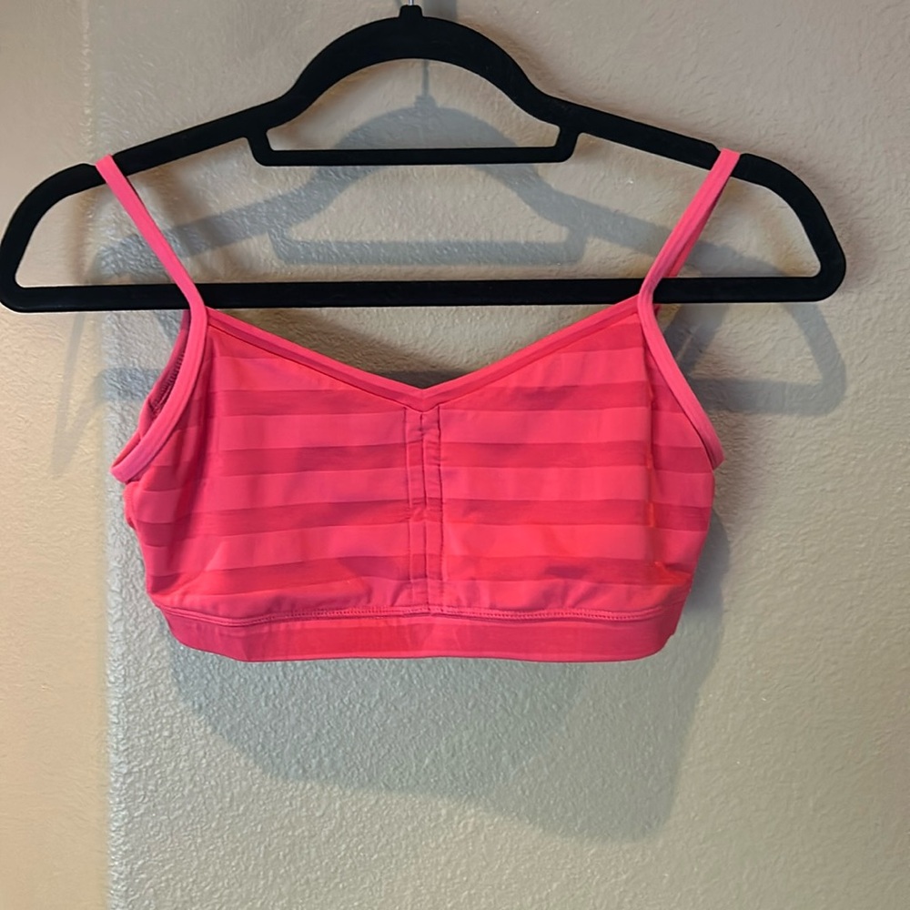 Lululemon sports bra